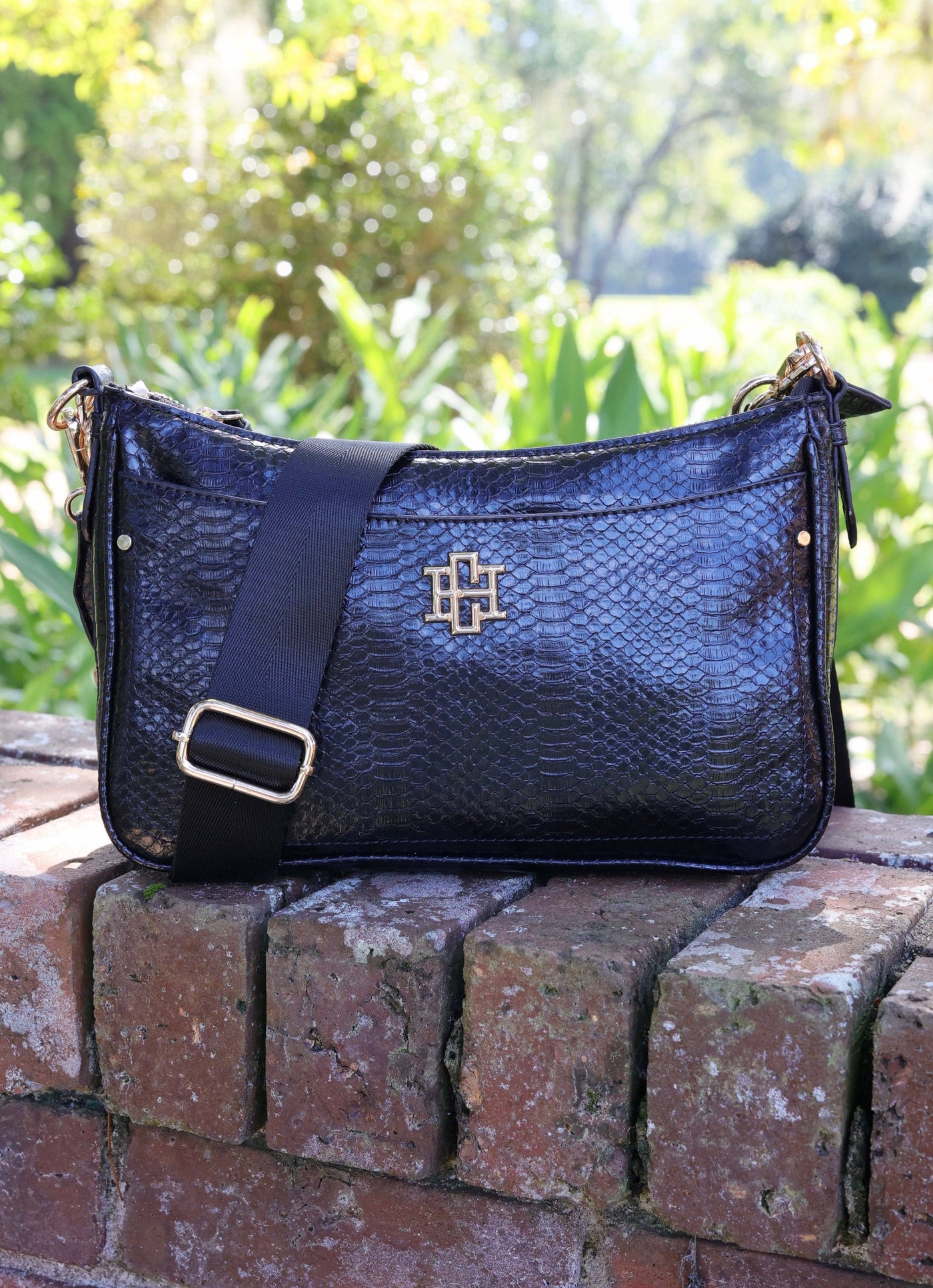 Paxton Crossbody  BLACK