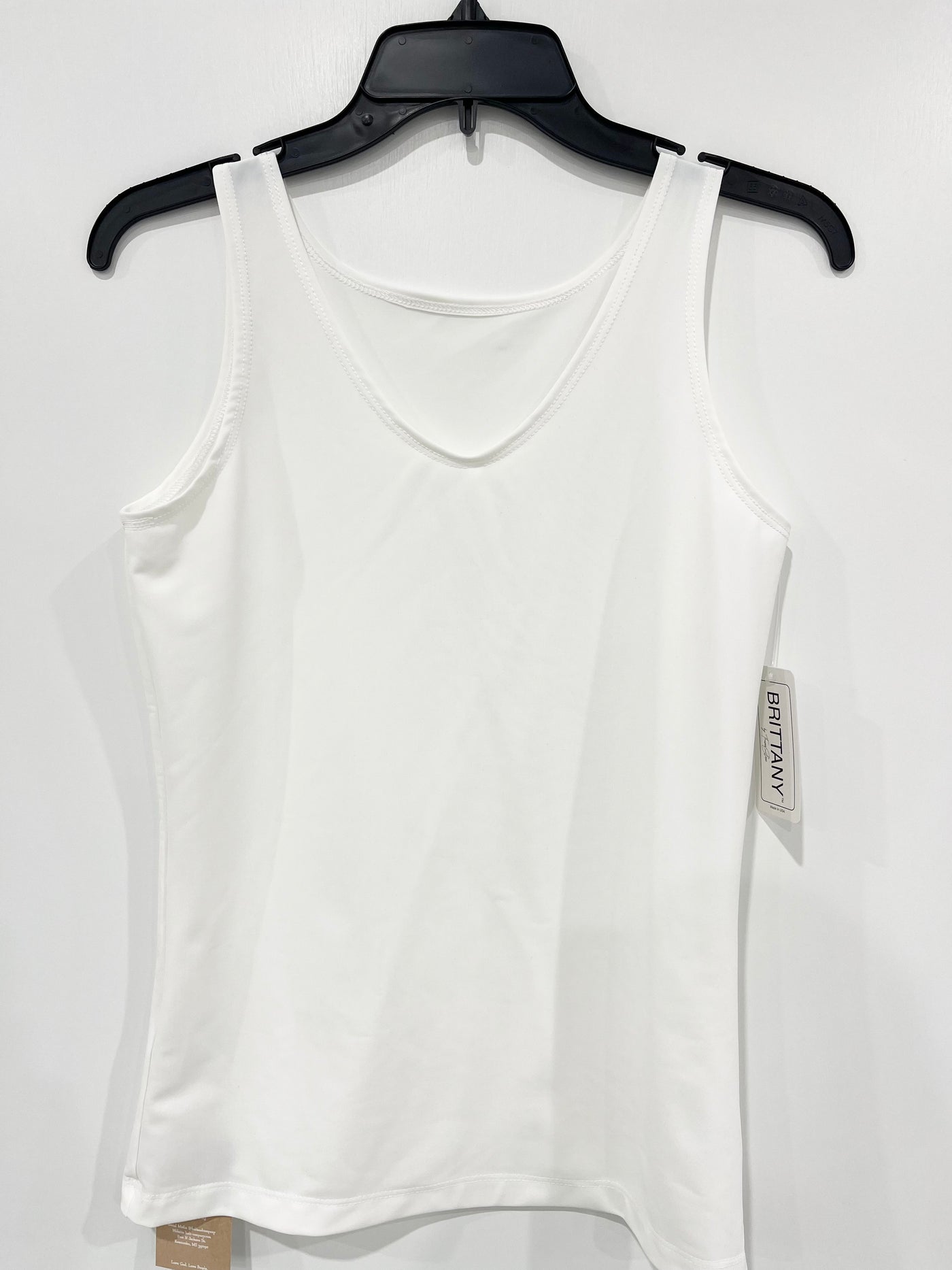 V-JEWEL NECK SHELL - WHITE