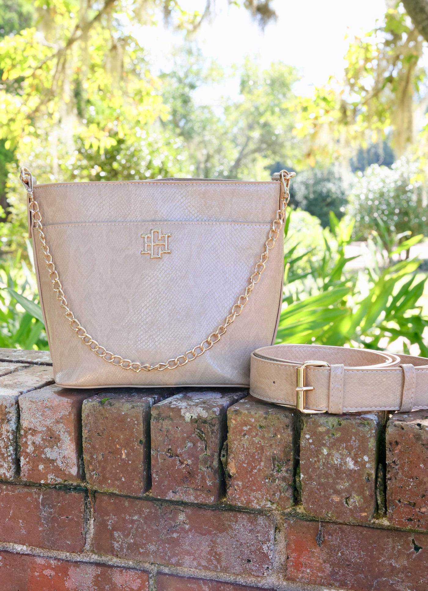 Brielle Bucket Bag TAUPE