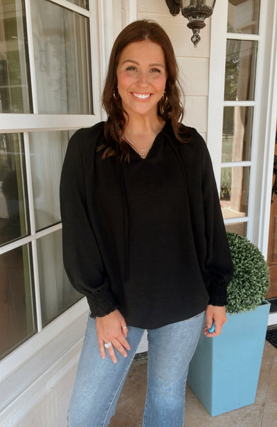 ABBY SMOCKED CUFF TOP - BLACK