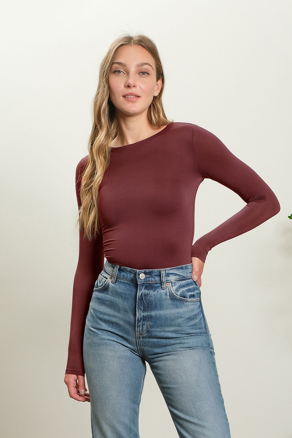 RAYA FITTED TOP - MAROON