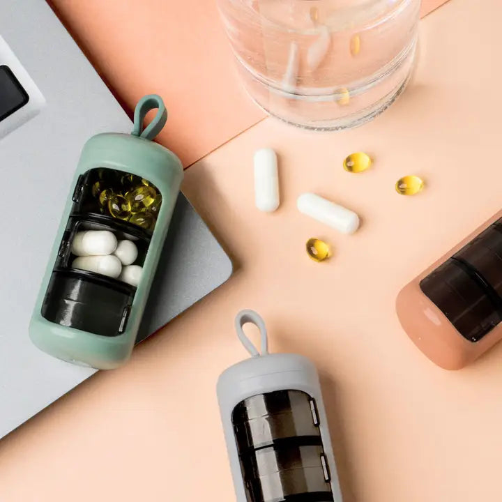 En Route® Care Capsule Pill & Vitamin Case