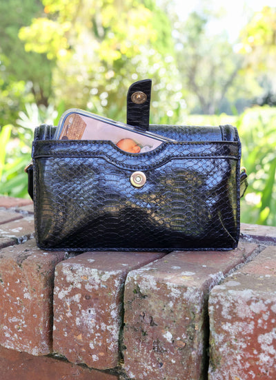 Maverick Crossbody with Pocket BLACK