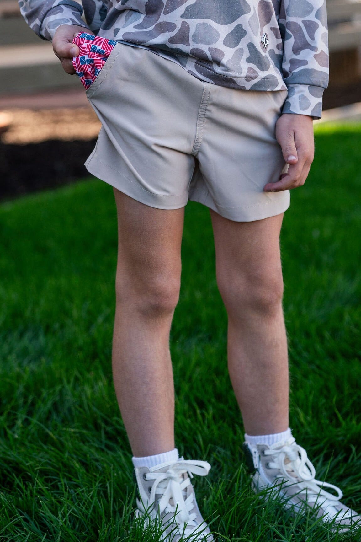 YOUTH LT KHAKI SHORTS